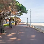 La Pomponnette Du Bassin